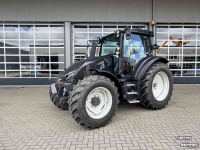 Schlepper / Traktor Valtra G135 Versu Smart touch
