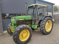 Schlepper / Traktor John Deere 2250