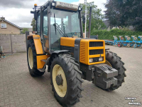 Schlepper / Traktor Renault 80-14