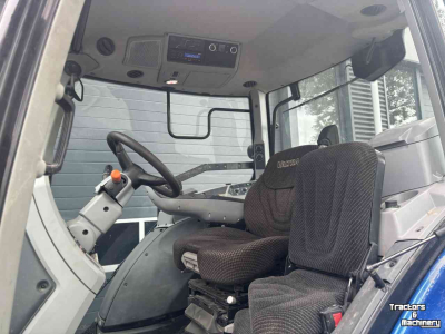 Schlepper / Traktor Valtra N174 Versu