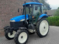 Gartentraktoren  Portaaltractor New Holland TD80D