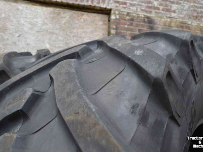 Räder, Reifen, Felgen & Distanzringe Trelleborg 650/65r42 tm 800