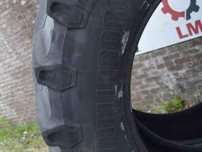 Räder, Reifen, Felgen & Distanzringe Trelleborg 650/65r42 tm 800