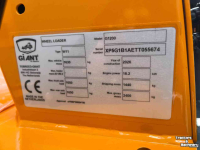 Radlader Giant G1200 mini shovel kniklader