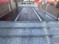 Tieflader / Anhänger  Dieplader / Oprijwagen