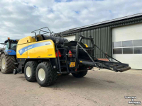Pressen New Holland BB 9070 CropCutter Balenpers