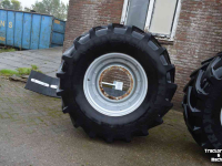 Räder, Reifen, Felgen & Distanzringe Vredestein 600/65r28