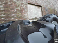 Räder, Reifen, Felgen & Distanzringe Vredestein 600/65r28
