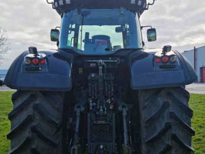 Schlepper / Traktor Valtra S274