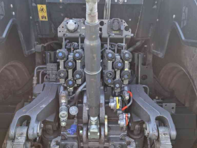 Schlepper / Traktor Valtra S274