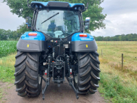 Schlepper / Traktor New Holland 140 AutoCommand