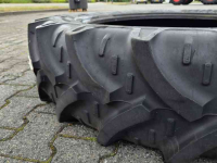 Räder, Reifen, Felgen & Distanzringe  270/95R32
