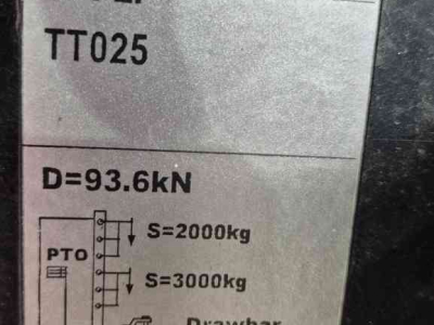 Sonstiges Traktoren und Zubehör New Holland Case-IH trekhaakrail slede