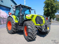 Schlepper / Traktor Claas Arion 660 CMATIC CEBIS