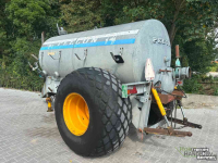 Gülletankwagen / Güllefässer Peecon 6000L mesttank/watertank