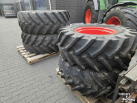 Räder, Reifen, Felgen & Distanzringe Trelleborg 650/65R38 en 540/65R28